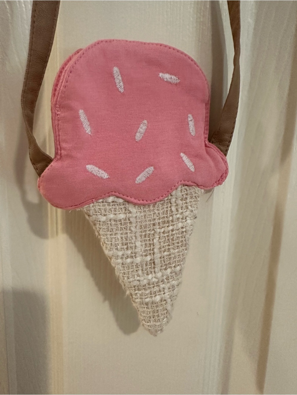 Kids Pink Ice Cream Crossbody Bag with Tan Strap - Picture 2 of 6